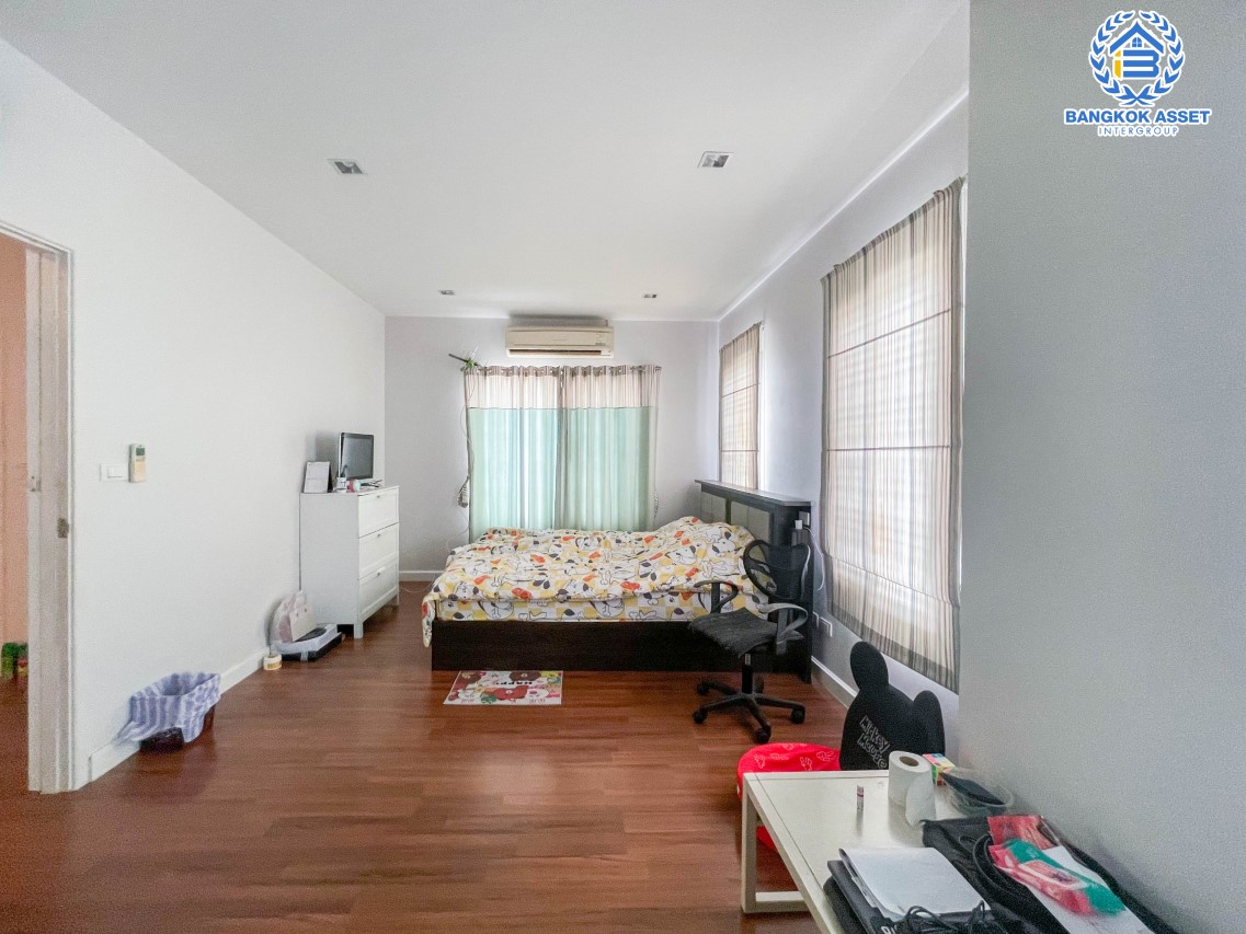 *****บ้านแฝดมือสอง ม.พฤกษาวิลเลจ28 ซีนเนอรี่ กาญจนาภิเษก เนื้อที่กว้าง 35.70 ตร.ว. ฟังก์ชัน 3 ห้องนอน 2 ห้องน้ำ 1 ที่จอดรถ บ้านสภาพใหม่ ได้พื้นที่กว้างให้ความรู้สึกเหมือนบ้านเดี่ยว บนทำเลดี เชื่อมต่อถนนกาญจนาภิเษก ใกล้รถไฟฟ้าสายสีม่วง "สถานีตลาดบางใหญ่" และจุดขึ้นทางด่วน "กาญจนาภิเษก" จองเลย!